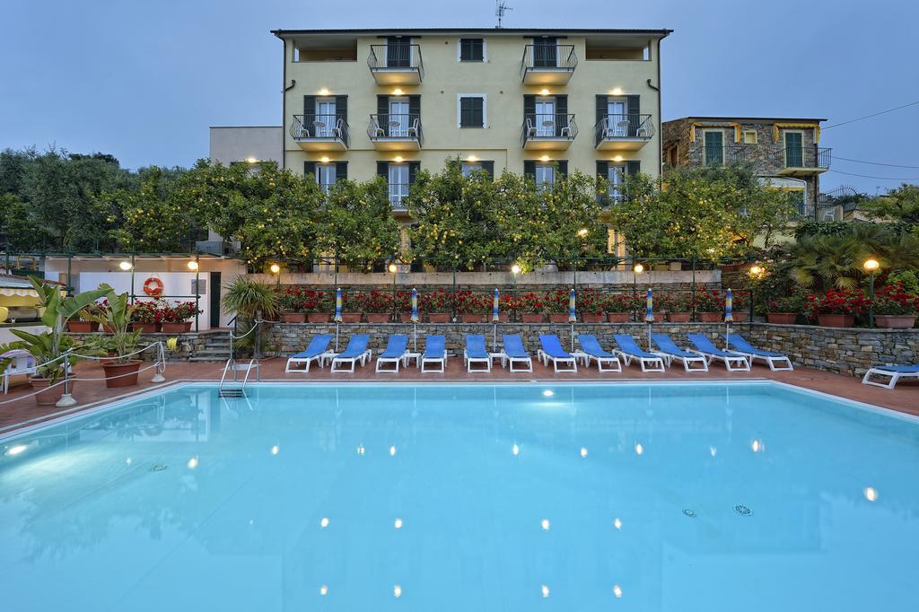 Residence Elvira Diano Marina Luaran gambar
